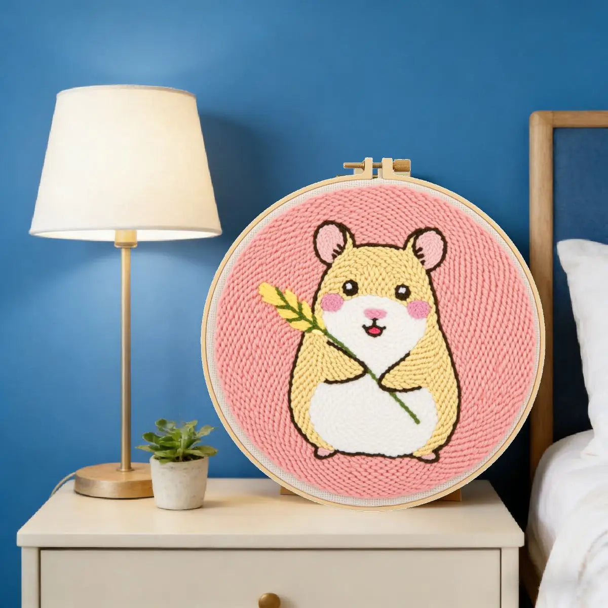 Cute Hamster Punch Needle Wall Art – Handmade Embroidery Hoop Decor for Nursery & Cozy Rooms