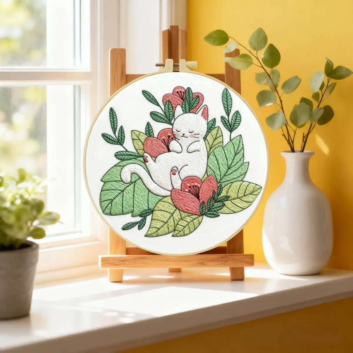 Sleeping White Cat Embroidery Kit for Beginners – DIY Floral Hand Embroidery Hoop Set