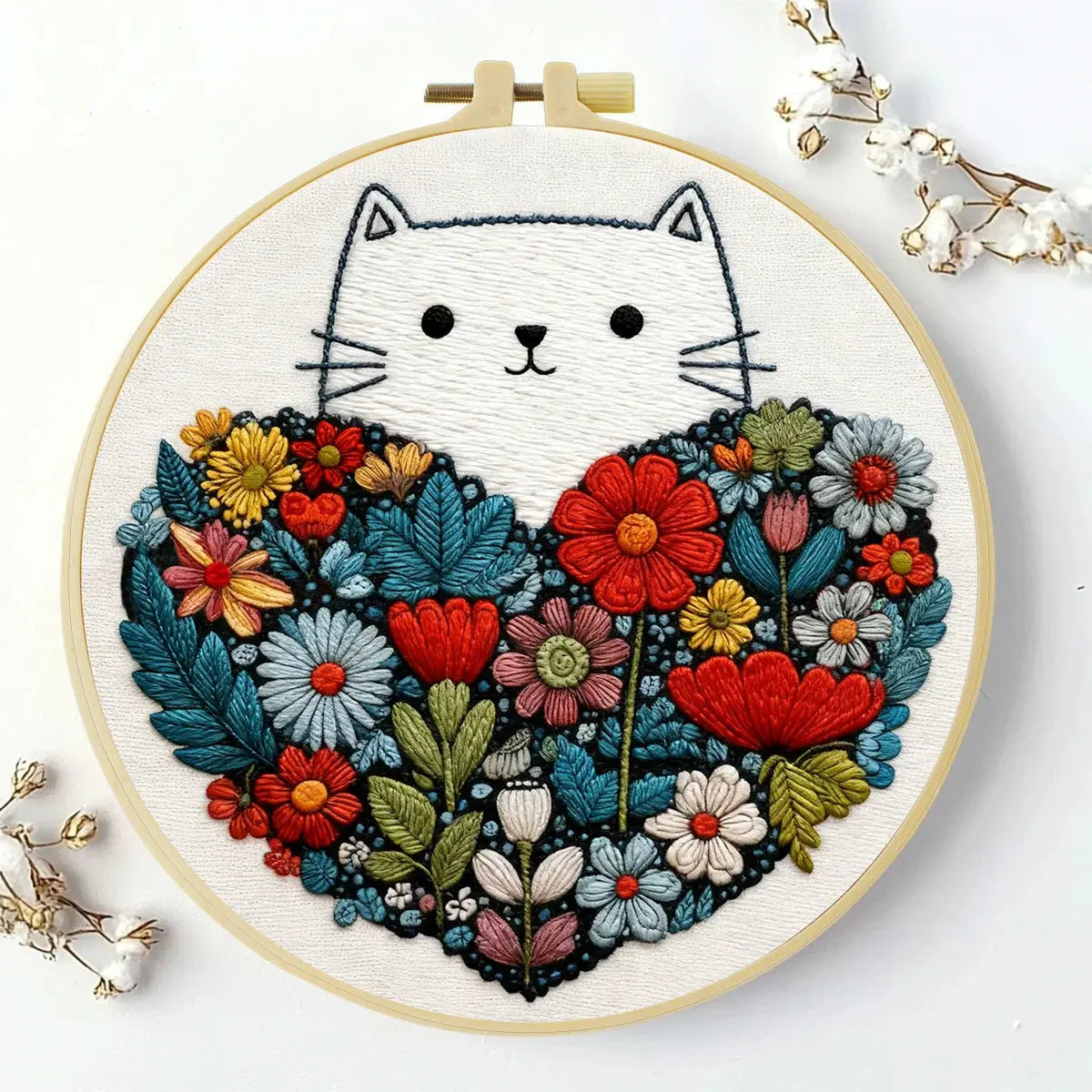 Christmas Embroidery DIY Kit – Holiday Stitching Kit with Hoop, Pattern & Threads The Stichers Heavane