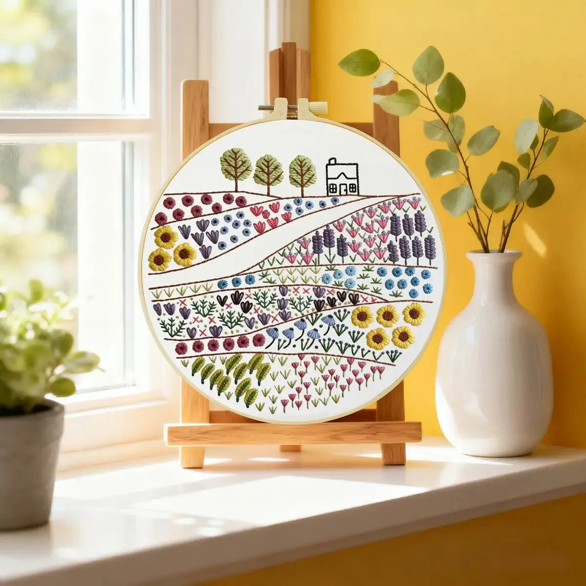 Wildflower Meadow Embroidery Kit – Countryside Floral DIY Hand Embroidery Hoop Art Set Kits For Stitchers