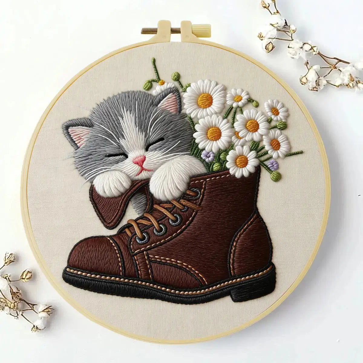 Sleeping Kitten Embroidery Kit for Beginners – DIY Floral Cat Hand Embroidery Hoop Set Kits For Stitchers