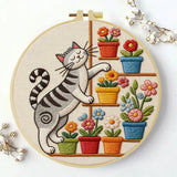 Cute Cat & Flowers Punch Needle Wall Art – Handmade Embroidery Hoop Decor for Nursery & Cozy Rooms
