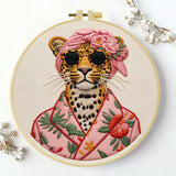 Stylish Leopard Punch Needle Wall Art – Handmade Embroidery Hoop Decor for Nursery & Cozy Rooms