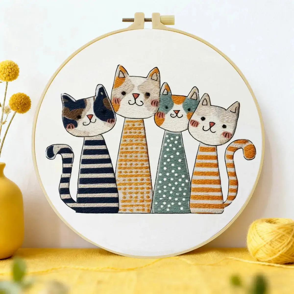 Cute Cat Family Punch Needle Wall Art – Handmade Embroidery Hoop Decor for Nursery & Cozy Rooms Kits For Stitchers