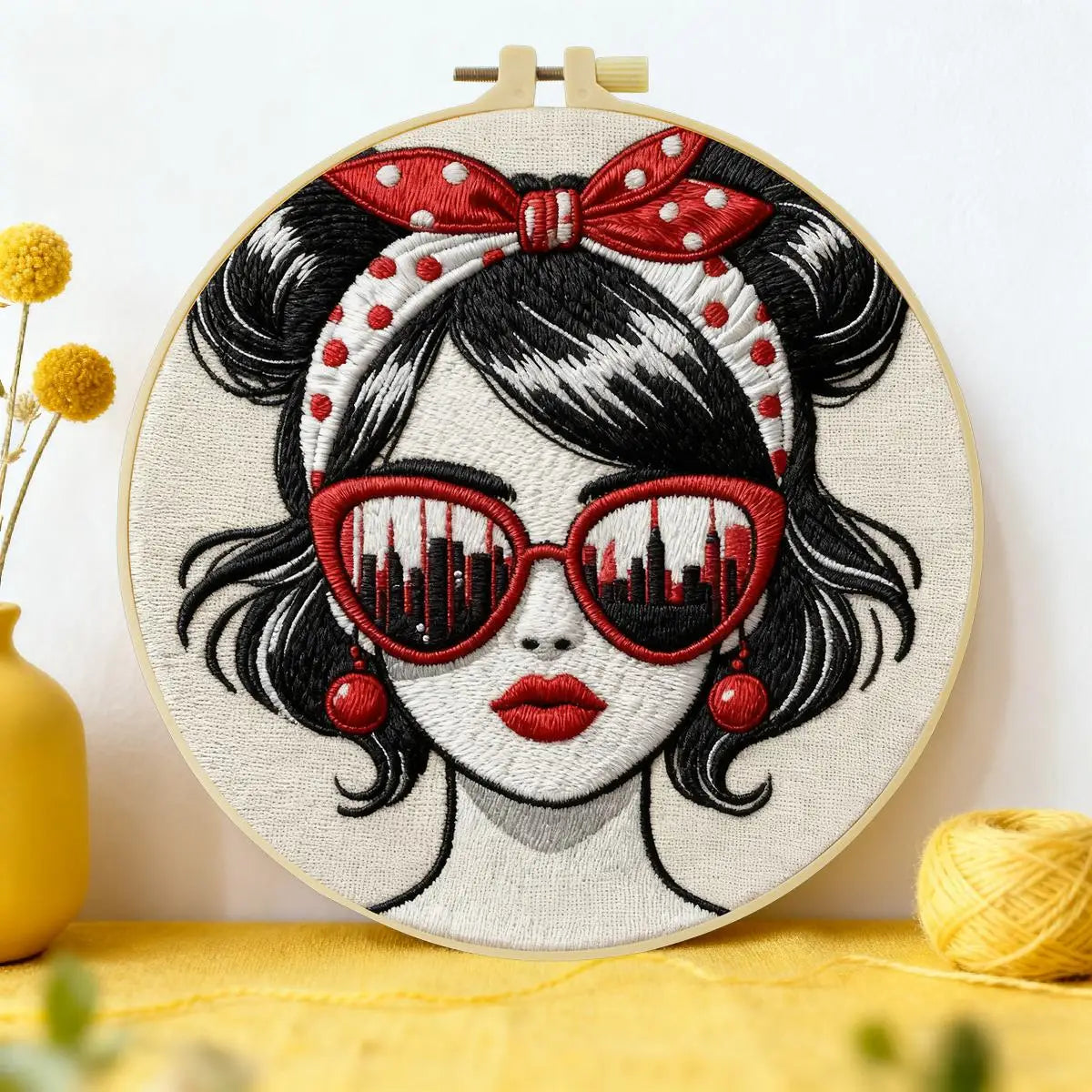 Retro Fashion Girl Embroidery Kit – DIY Modern Woman Hand Embroidery Hoop Art Set