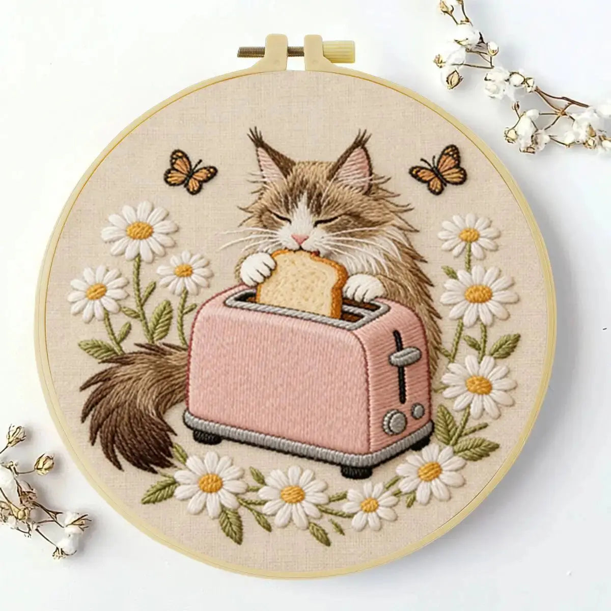 Toast-Loving Cat Embroidery Kit Kits For Stitchers