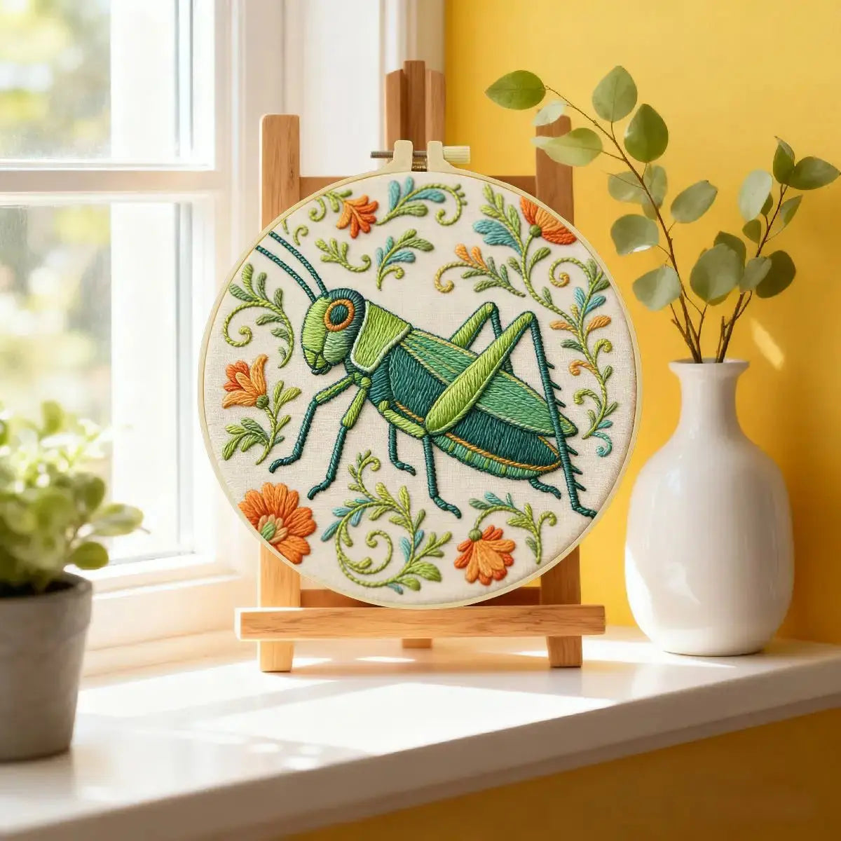 Grasshopper Embroidery Kit for Beginners – DIY Nature Hand Embroidery Hoop Set Kits For Stitchers