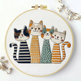 Cute Cat Family Punch Needle Wall Art – Handmade Embroidery Hoop Decor for Nursery & Cozy Rooms