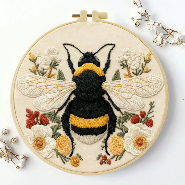 Bumble Bee Embroidery DIY Kit – Floral Insect Beginner Stitching Kit with Hoop, Pattern & Threads
