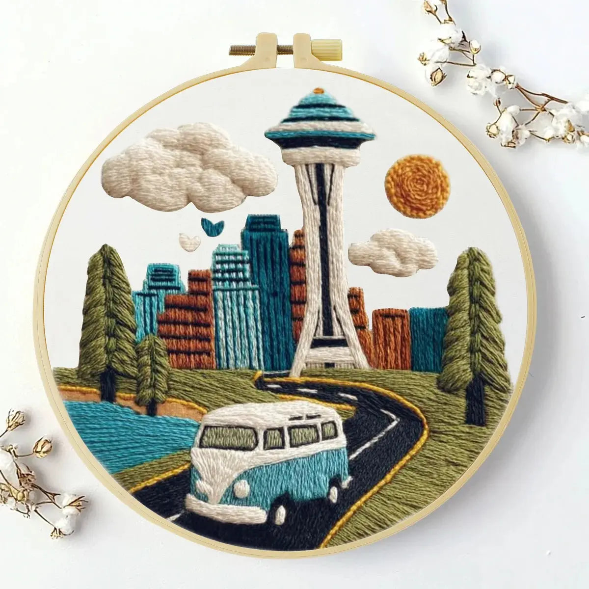 Seattle Skyline Embroidery Kit – Space Needle Cityscape DIY Hand Stitch Art with Hoop & Threads 🌲🧵🚐 The Stichers Heavane