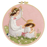 Mother & Daughter Daisy Chain Embroidery Kit – Heartwarming Floral DIY Hand Embroidery Hoop Art Set Kits For Stitchers