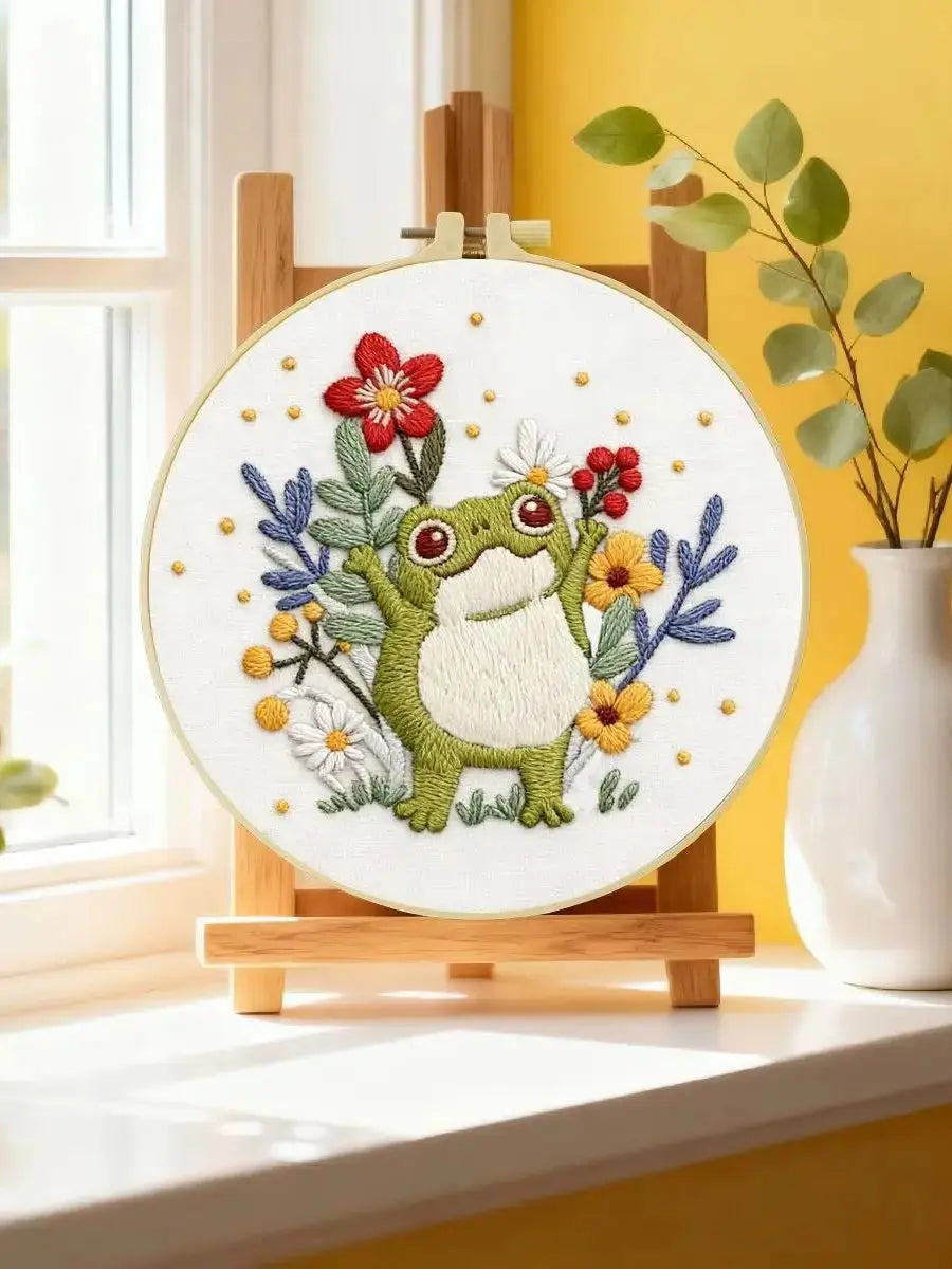 Cute Frog Embroidery Kit – Whimsical Floral Frog DIY Hand Embroidery Hoop Art Set Kits For Stitchers