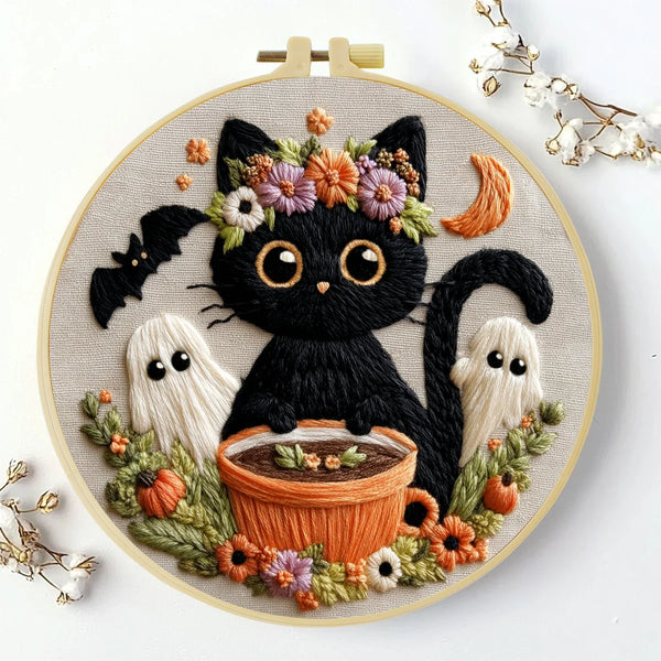 Hand-Embroidered Black Cat Halloween Hoop Art – Spooky Wall Decor