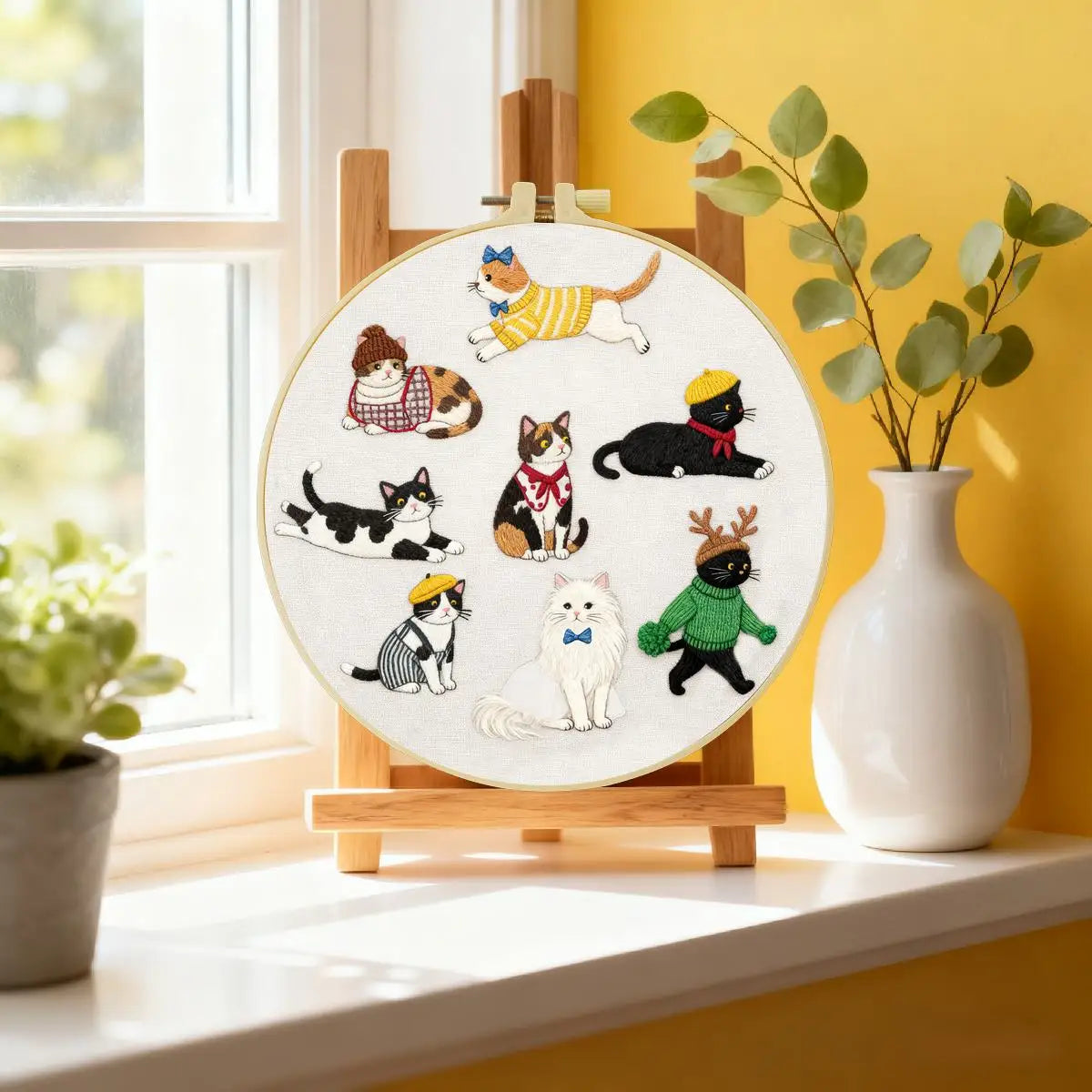 Cute Fashion Cats Embroidery Kit – Kawaii DIY Hand Embroidery Hoop Art Set for Cat Lovers