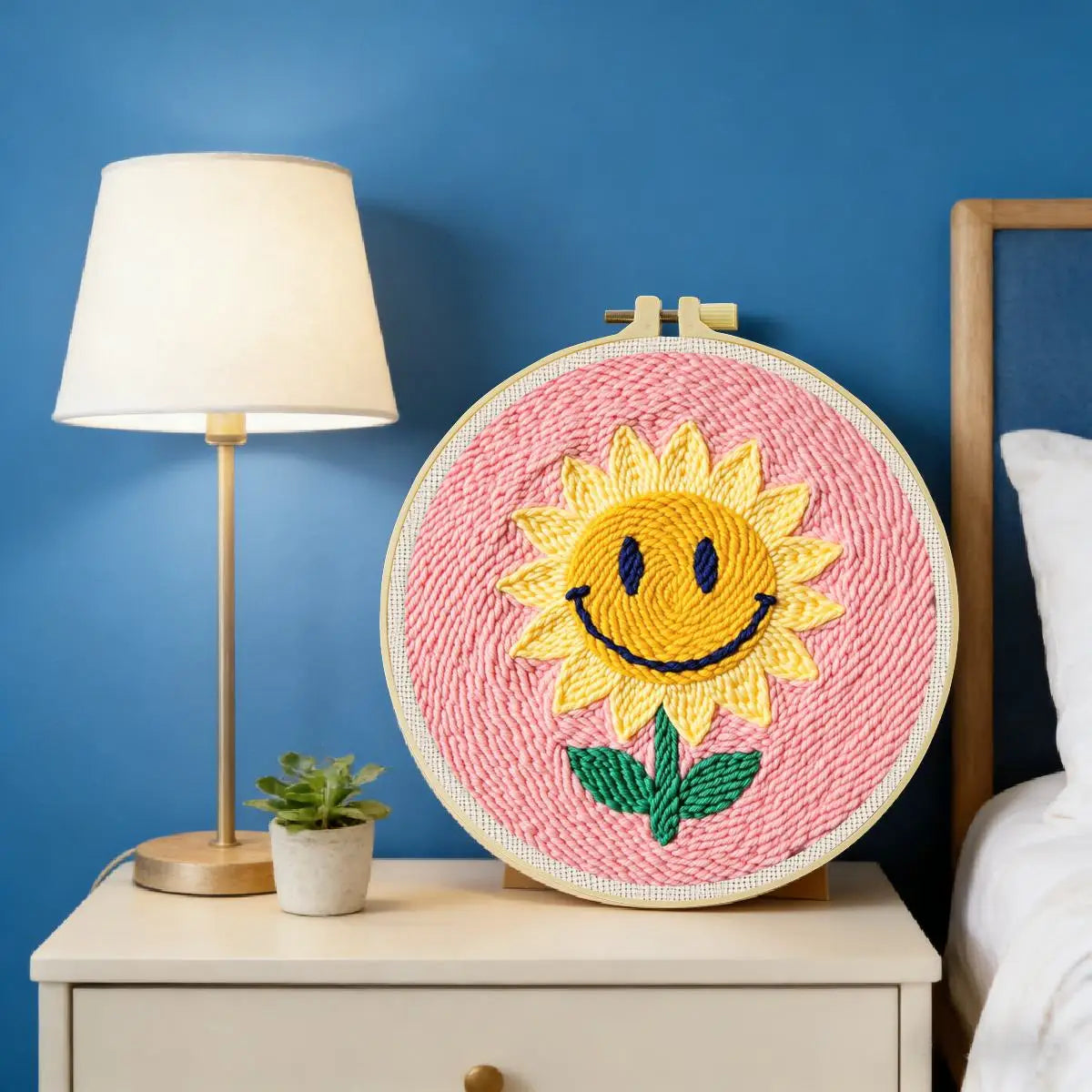 Smiley Sunflower Punch Needle Wall Art – Handmade Embroidery Hoop Decor for Nursery & Cozy Rooms
