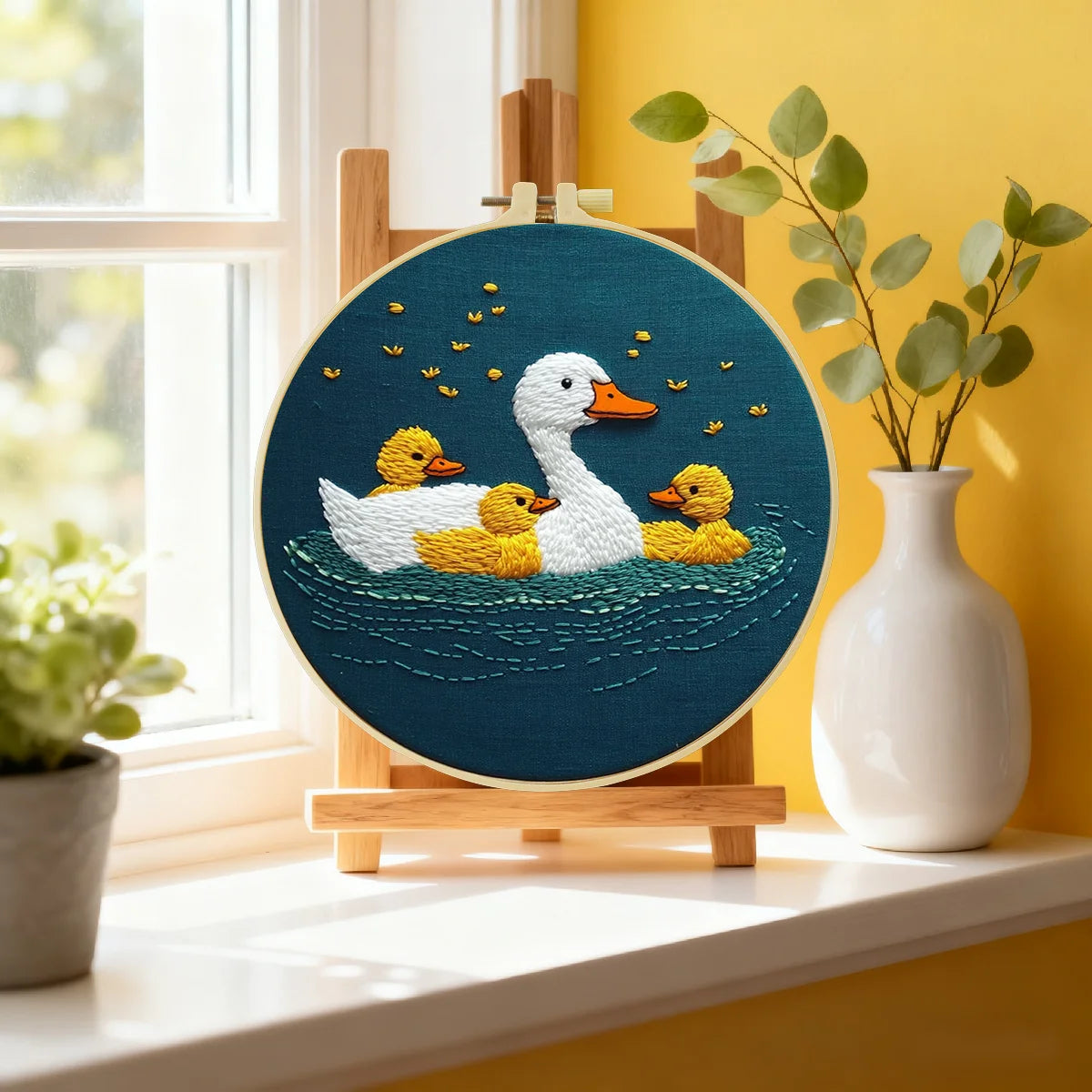 Mother Duck & Ducklings Embroidery Kit – Cute Farm Animal DIY Sewing Craft, Nursery Wall Art Hoop Decor